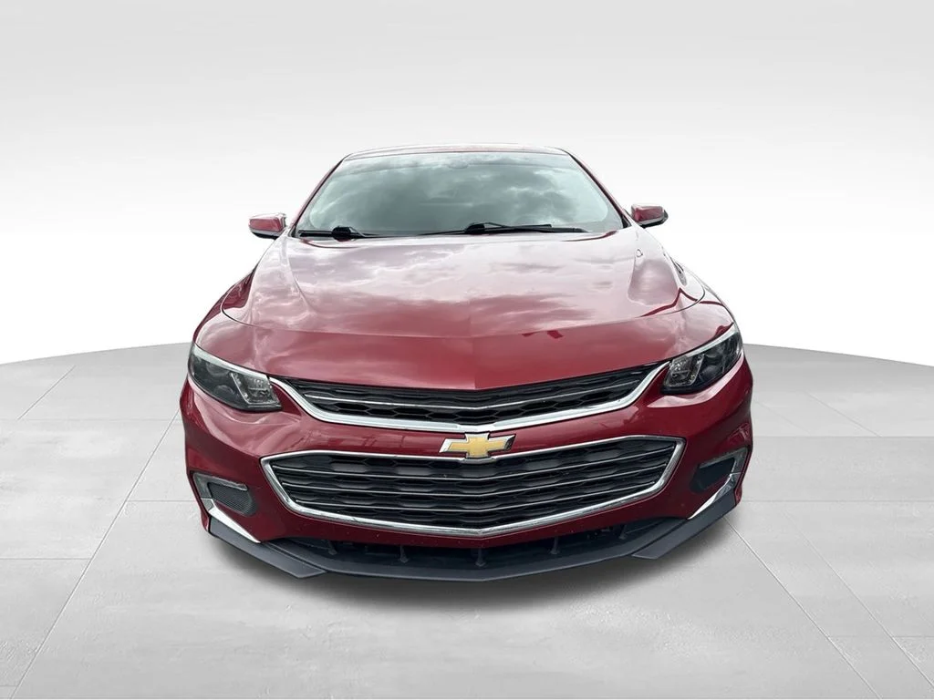 Used 2016 Red Chevrolet LT image 8