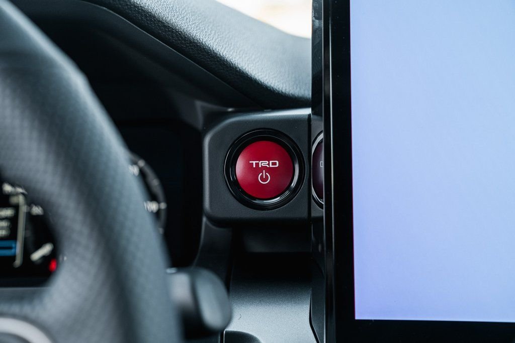 2025 Toyota Tacoma TRD Off Road - Photo 18