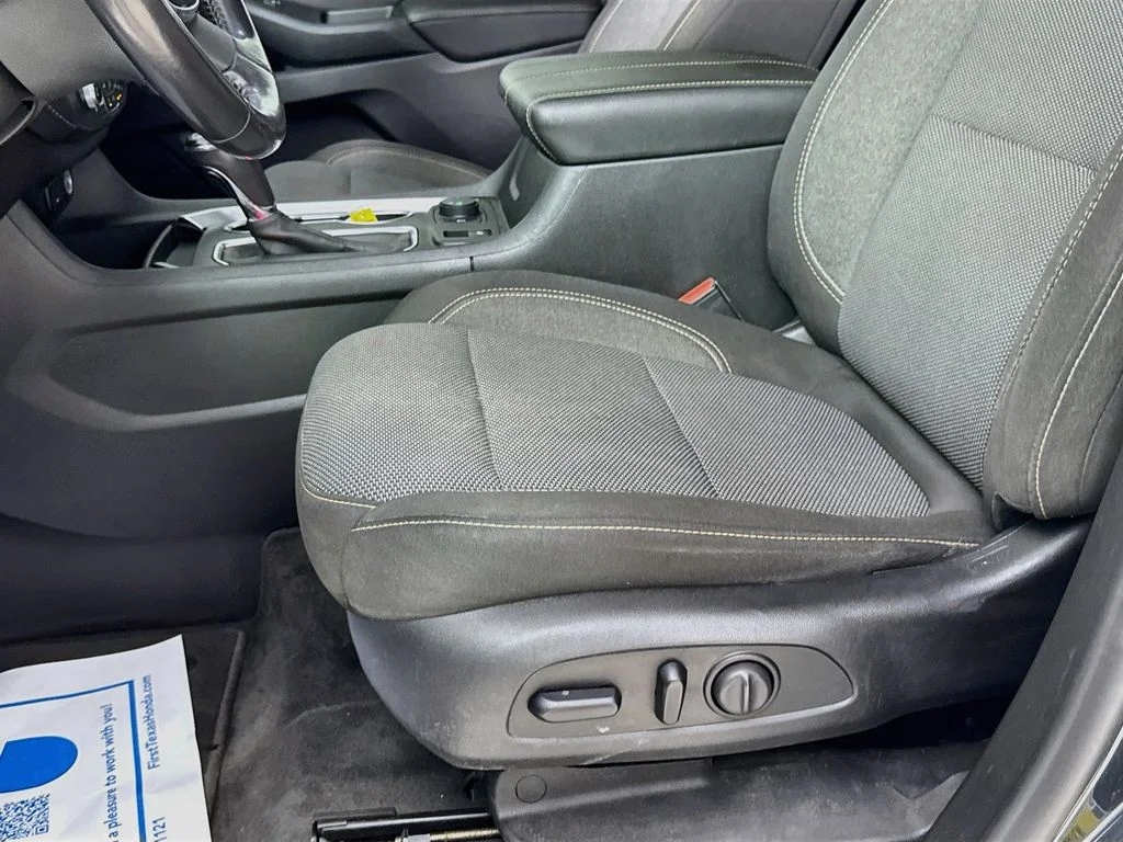 Used 2020 Graphite Metallic Chevrolet LT image 23