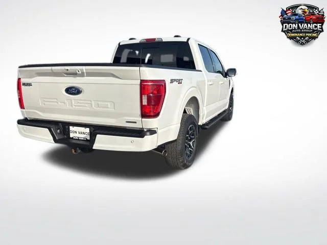 Used 2023 Blue Ford XLT image 11
