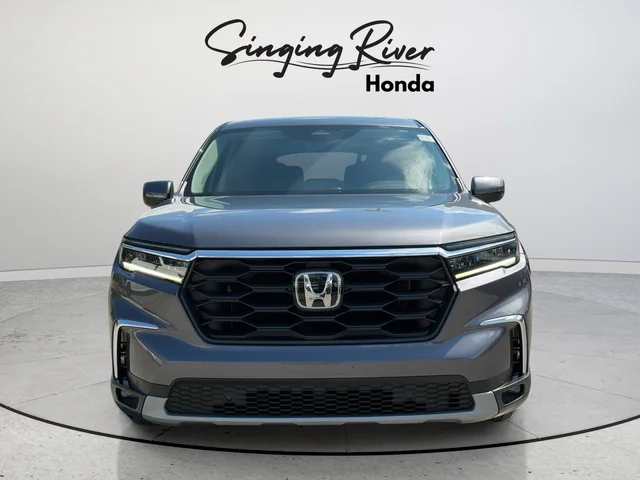 Used 2025  Honda EX-L image 2
