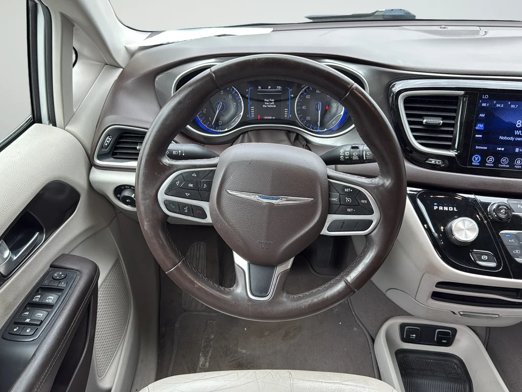 Used 2017 White Chrysler Touring L image 42
