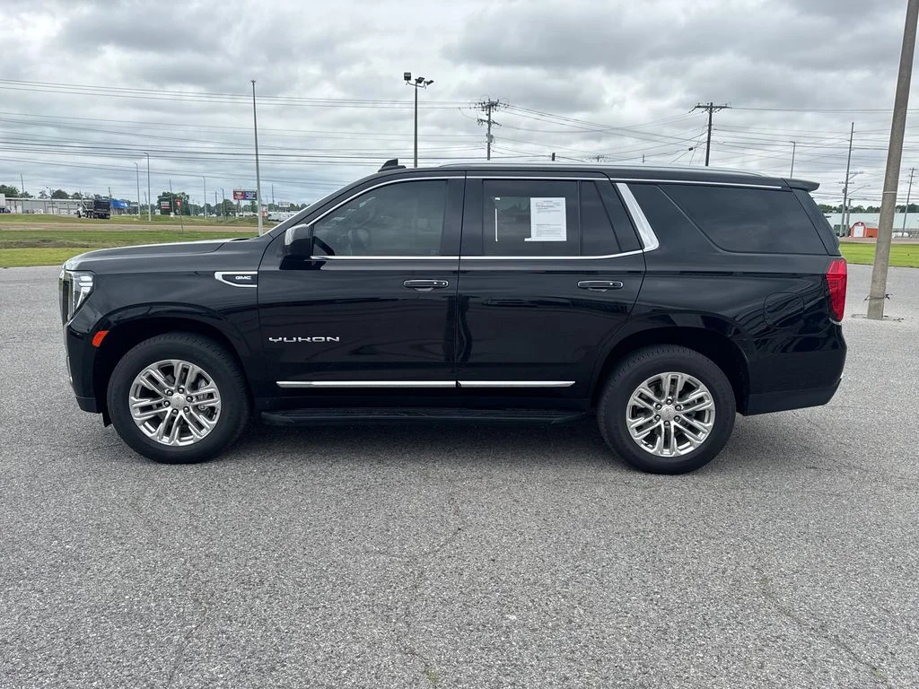 Used 2023 Black GMC SLT image 2