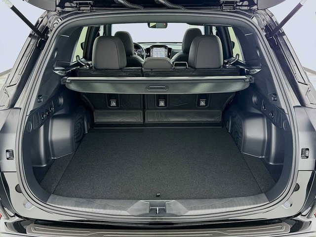 New 2026 CRYSTAL BLACK SILICA Subaru Premium image 24