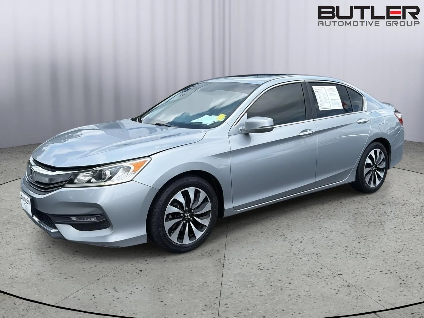 Used 2016 Lunar Silver Metallic Honda EX image 2