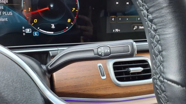 Used 2022 White Mercedes-Benz GLE 350 image 30