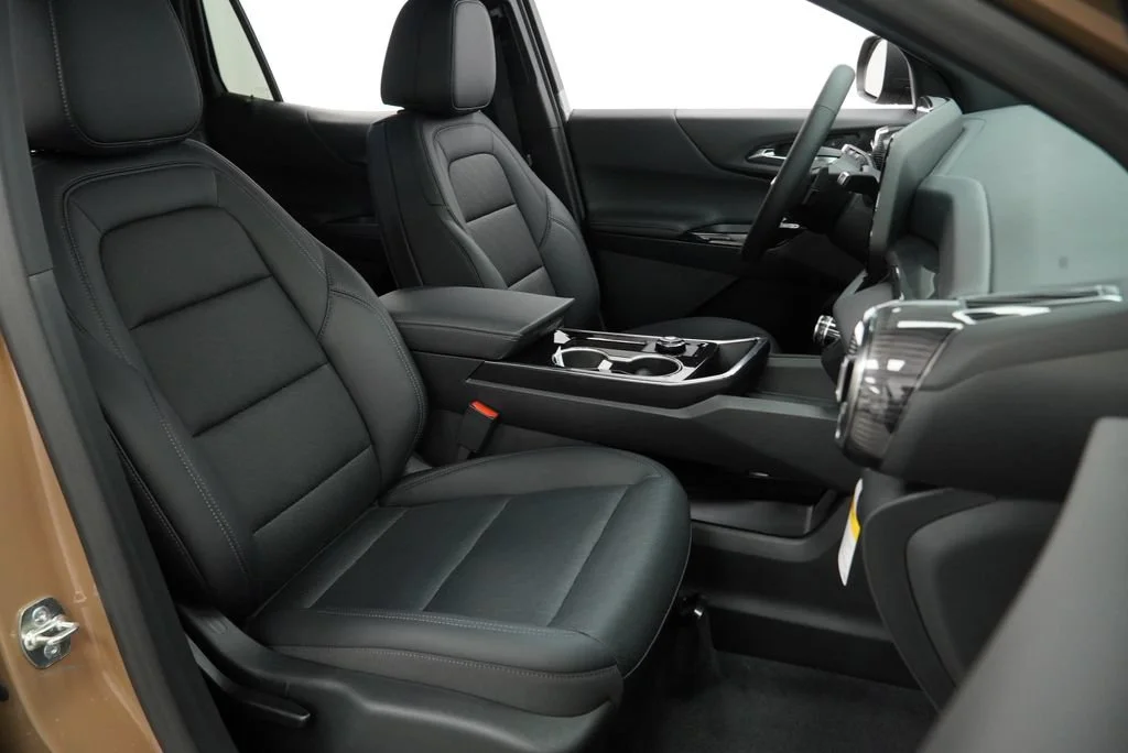 2027 Chevrolet Equinox LT - Photo 28
