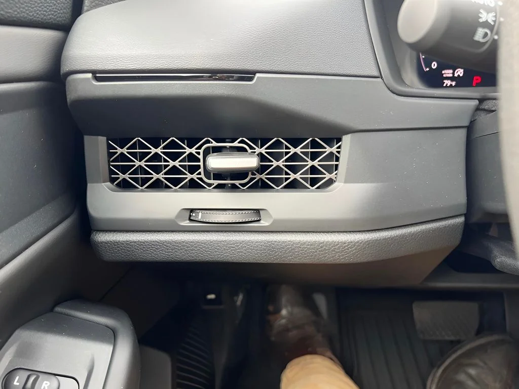 Used 2025 Blue Honda SE image 19