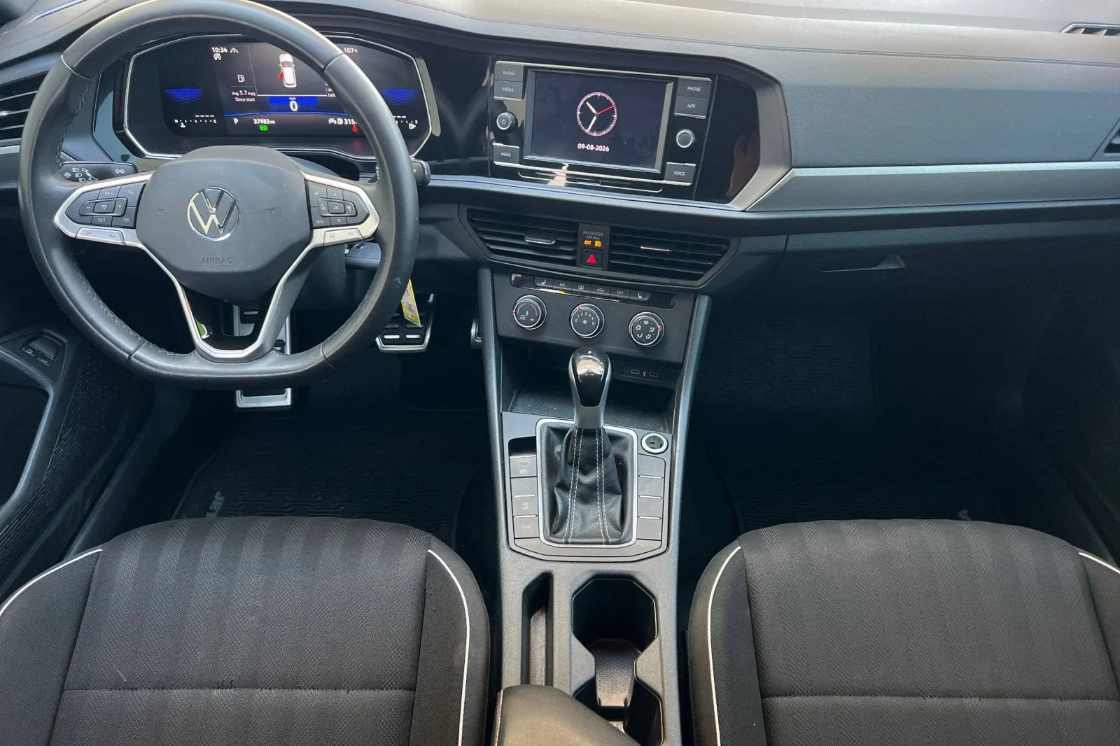 Used 2024  Volkswagen Sport image 13