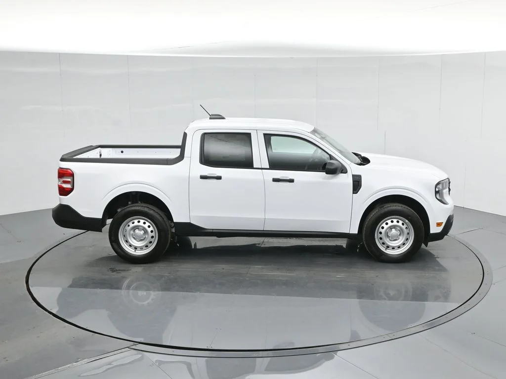 New 2026 Oxford White Ford XL image 50
