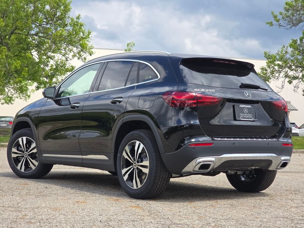 New 2026 Night Black Mercedes-Benz GLA 250 image 14