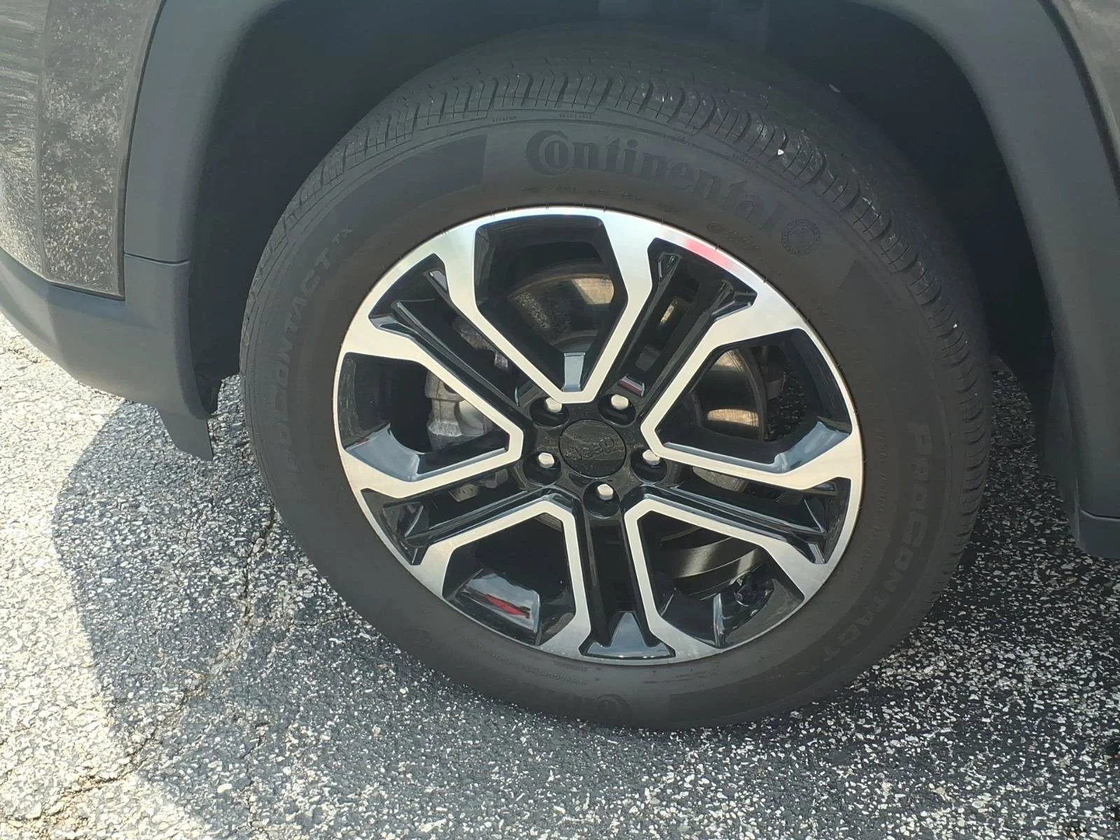 Certified Used 2022 Granite Crystal Clearcoat Metallic Jeep Limited image 19