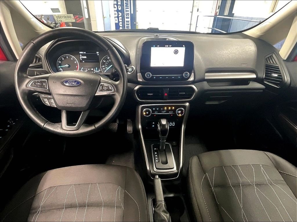 Used 2019 Red Ford SE image 22