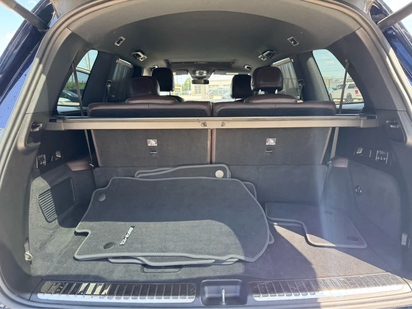 Used 2022 Lunar Blue Metallic Mercedes-Benz GLS 450 image 25
