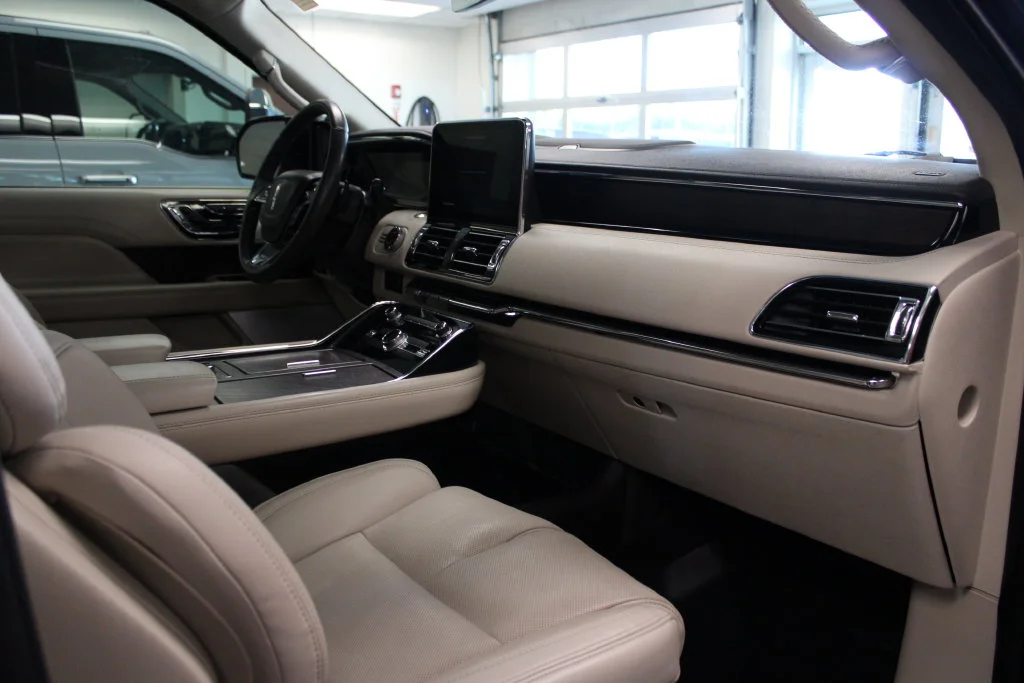 Used 2021 Black Lincoln Reserve image 66