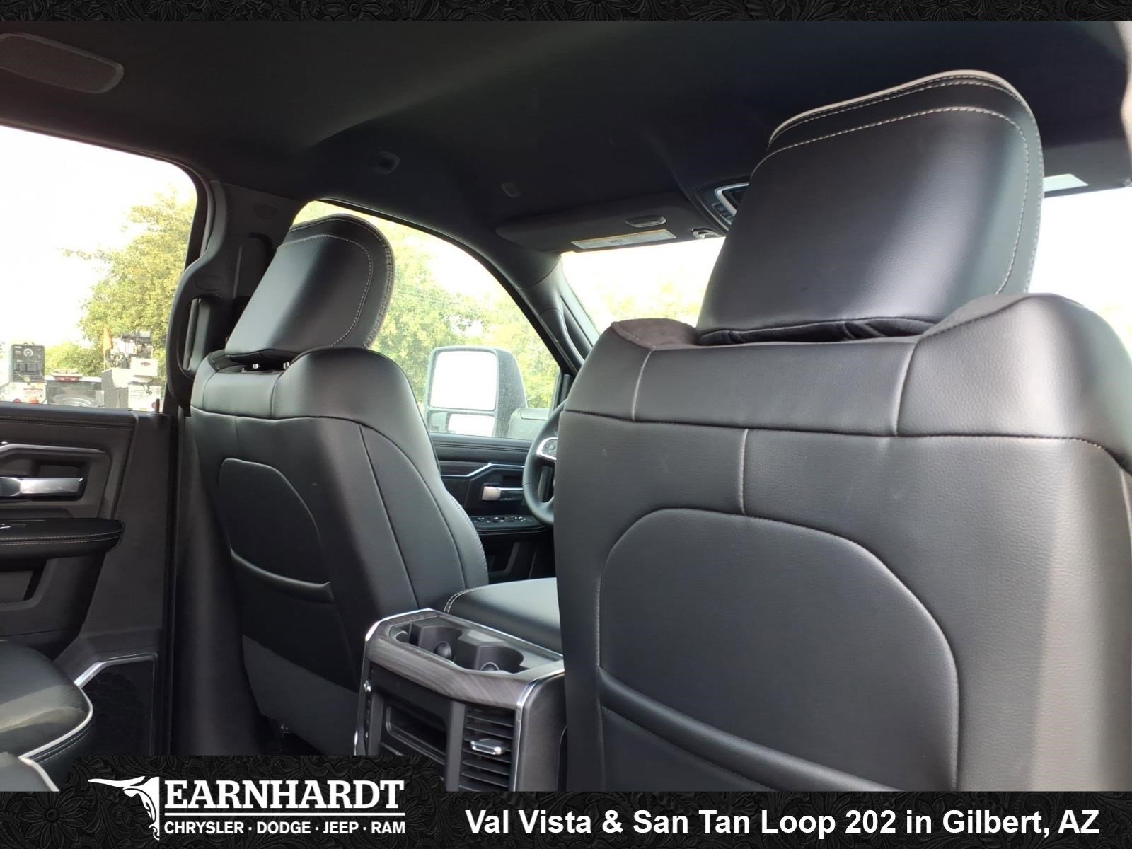 New 2026 Diamond Black Crystal Pearl-Coat Exterior Paint RAM Laramie image 8