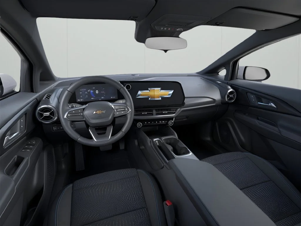 Used 2025 Summit White Chevrolet LT image 16