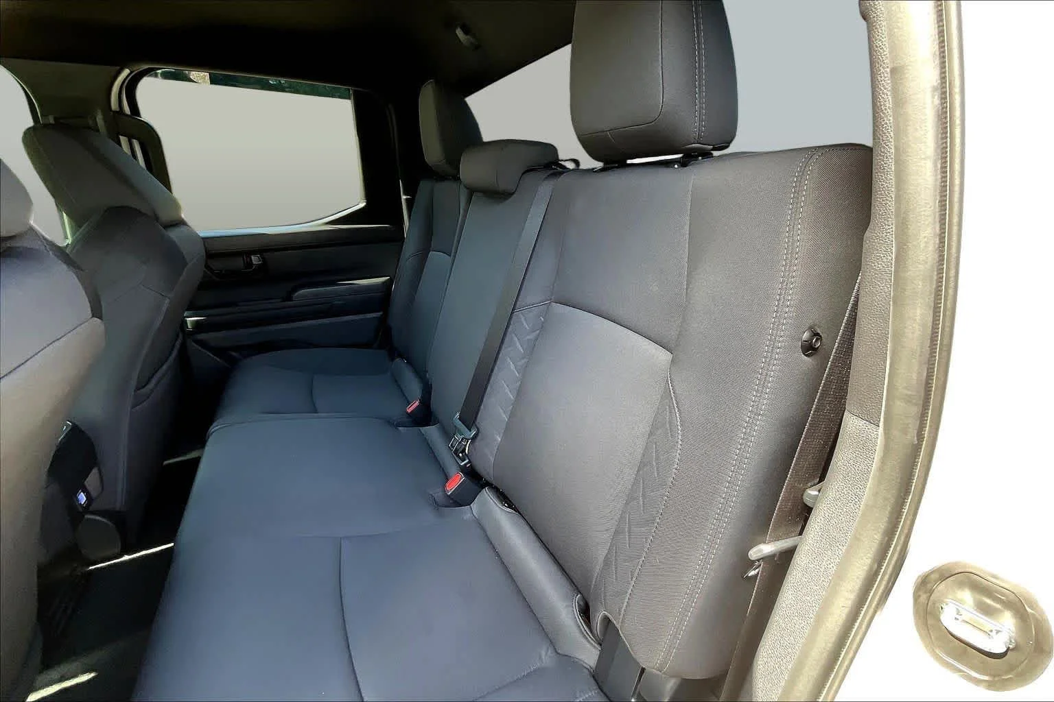 Used 2025 Ice Cap Toyota SR5 image 19