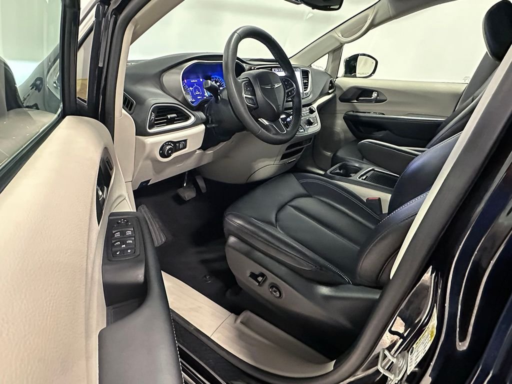 Used 2024 Black Chrysler Touring L- Wheelchair Accessible image 20