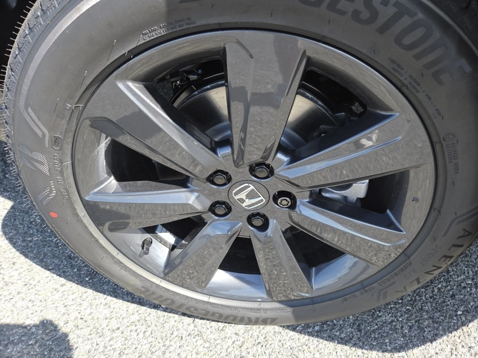 New 2026 Sonic Gray Pearl Honda Sport image 4