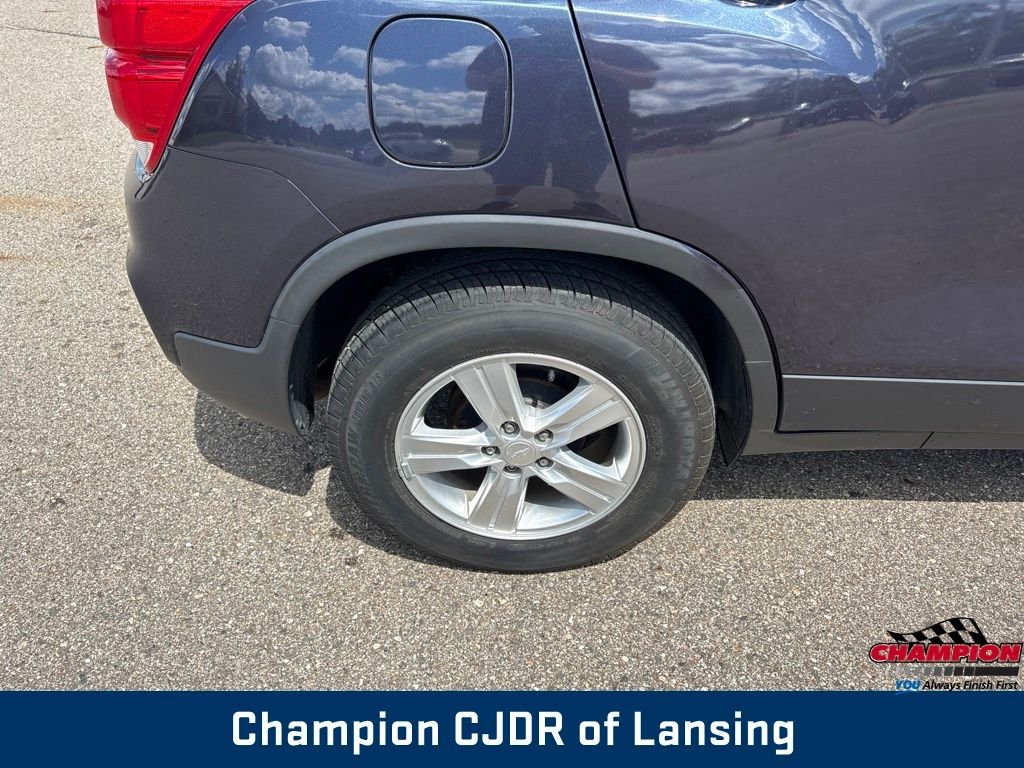Used 2019 Blue Chevrolet LT image 30