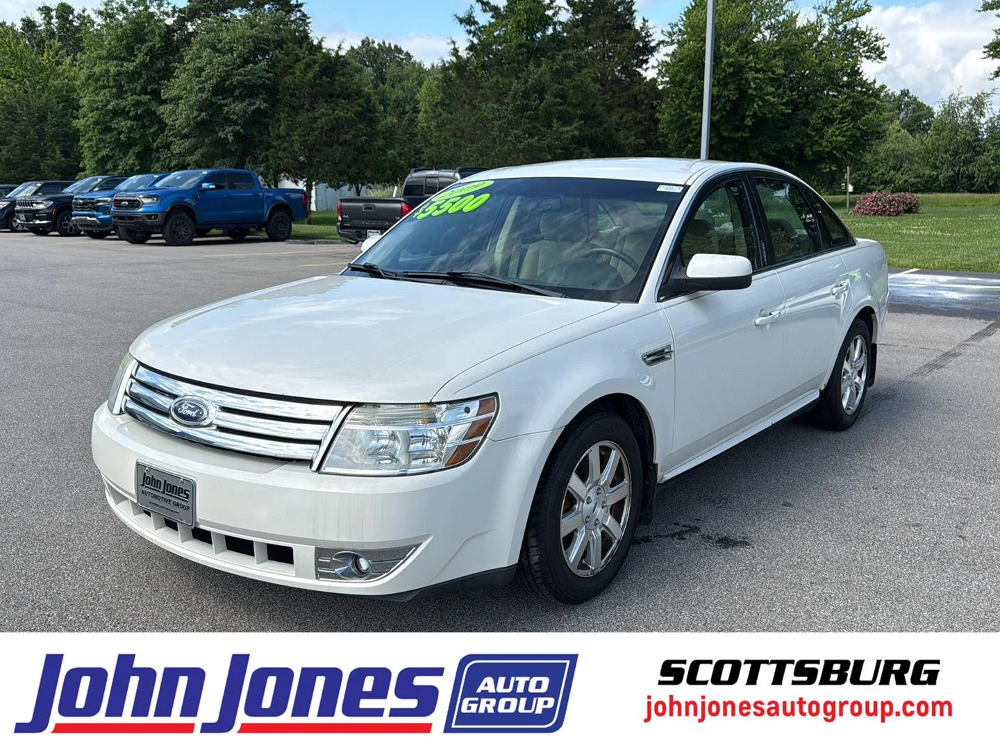 2009 Ford Taurus SE FWD's photo