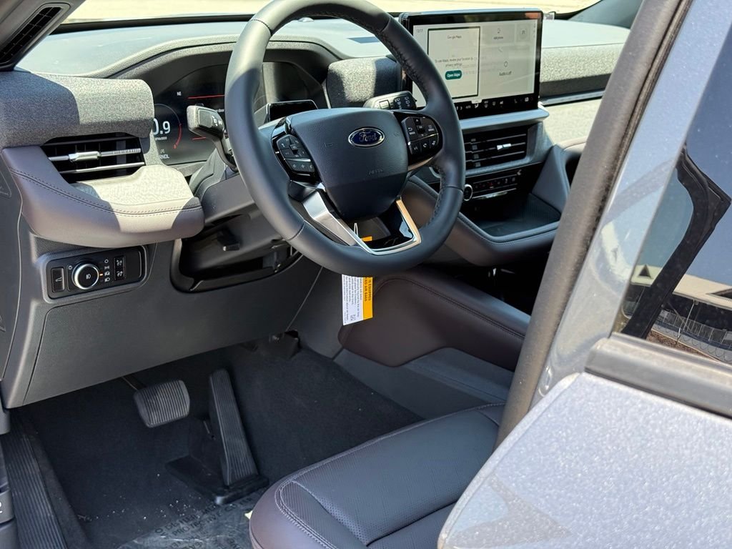 New 2026 Carbonized Gray Metallic Ford Platinum™ image 6