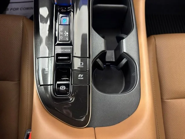 Used 2025 White Toyota Limited image 17