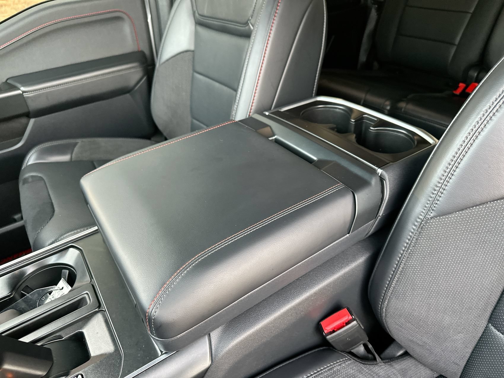 Used 2025 White Metallic Ford Raptor image 21