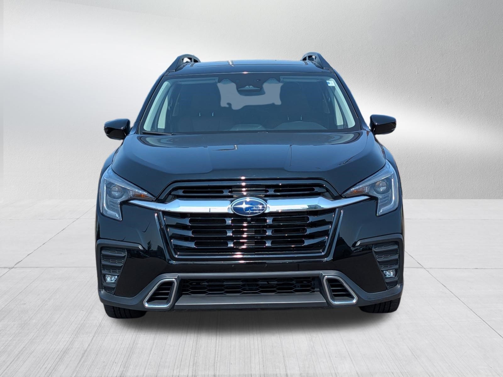 Used 2025 Crystal Black Silica Subaru Touring image 2