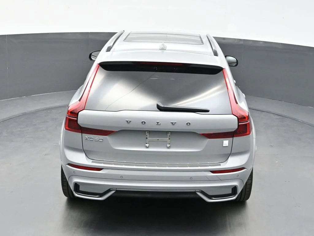 New 2026 Vapour Grey Volvo T8 Polestar Engineered image 37