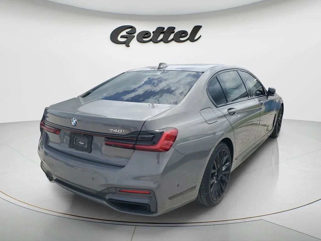 Used 2022 Gray BMW i image 4