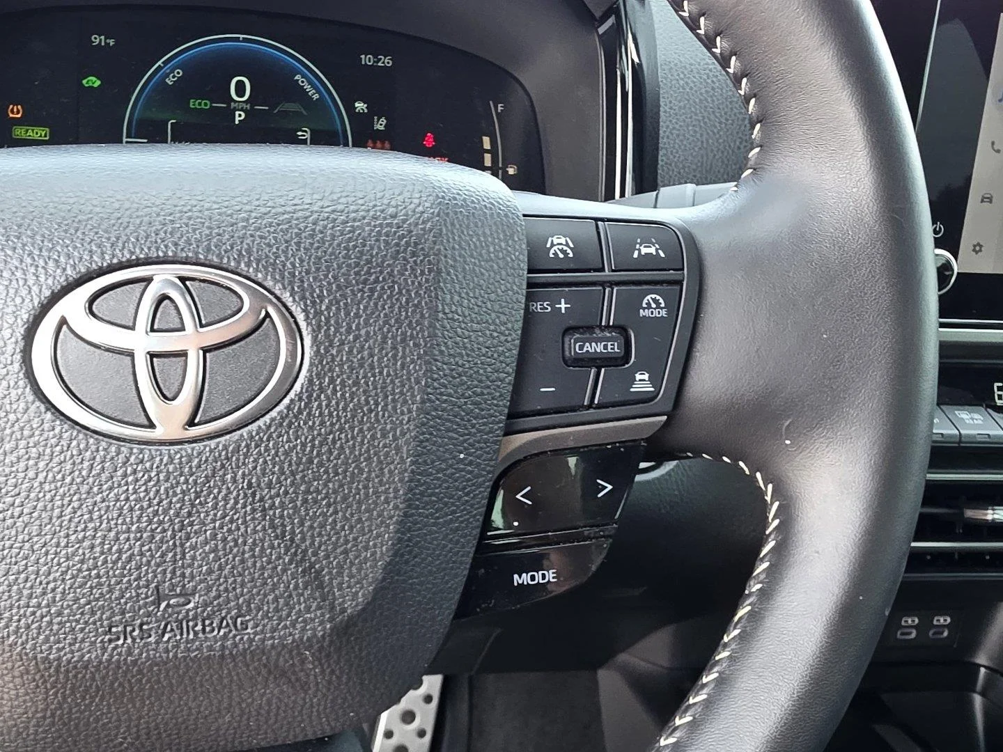 Used 2025 Ice Cap Toyota SE image 14