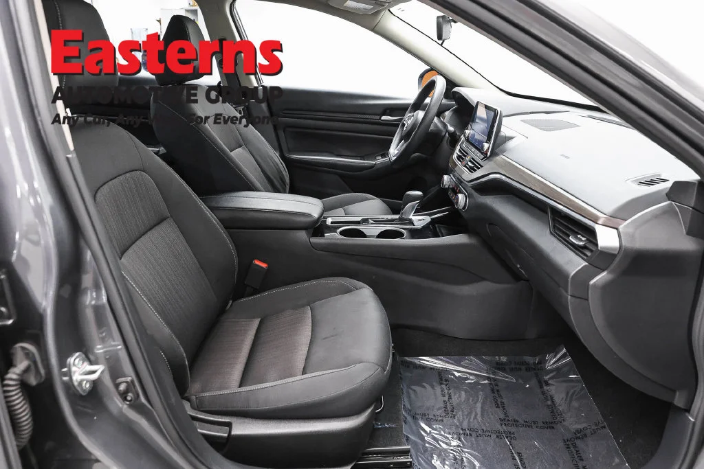 Used 2024 Gray Nissan 2.5 SV image 24