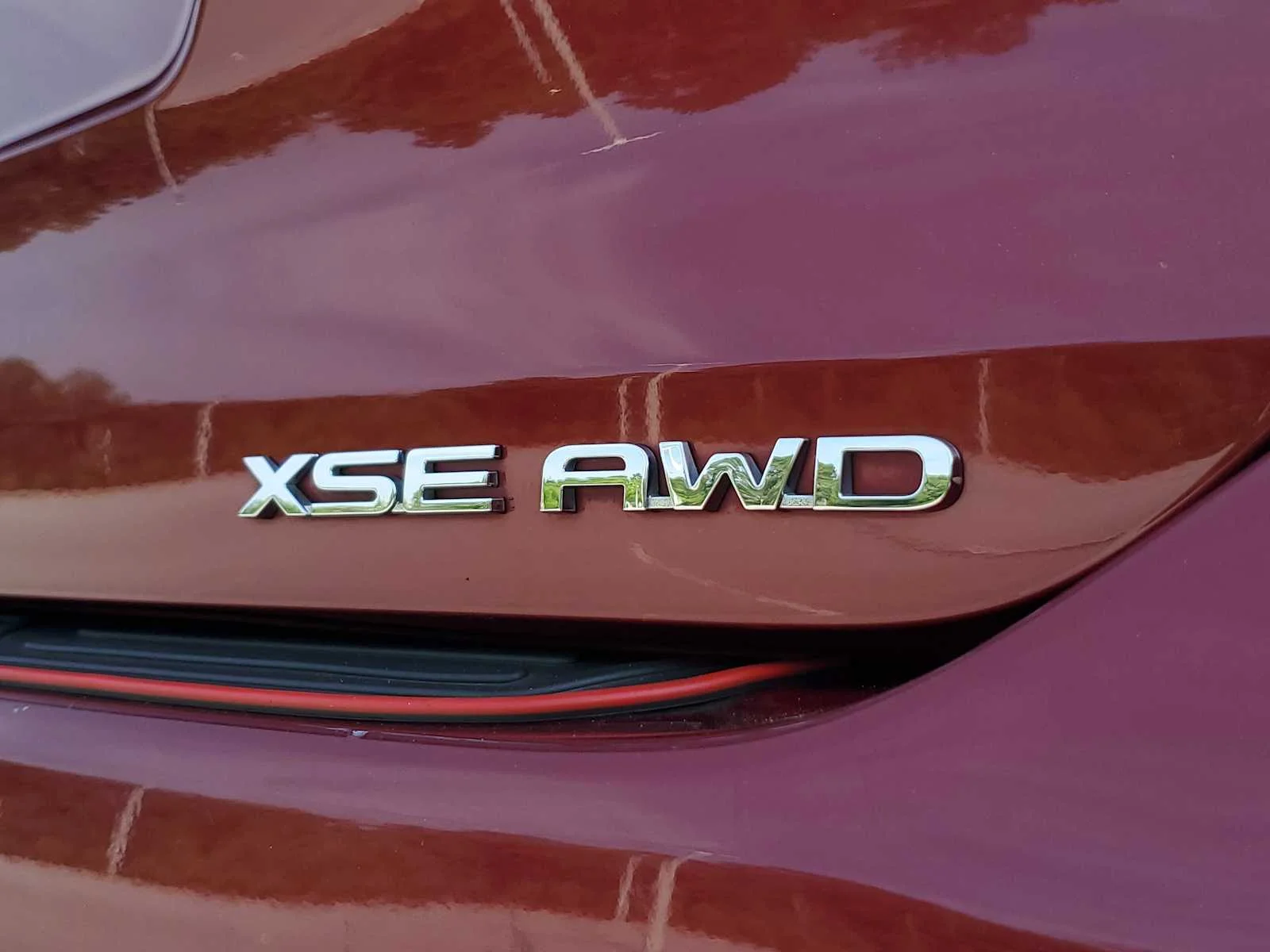 Used 2021 Ruby Flare Pearl Toyota XSE image 7