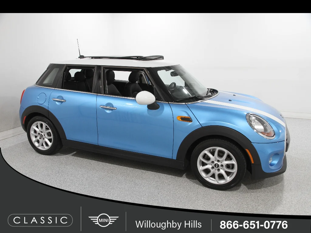 2017 MINI Cooper 4 Door's photo