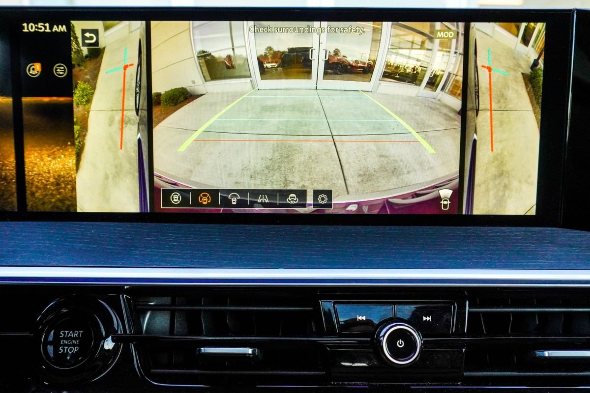 Used 2025 Silver INFINITI SENSORY image 33