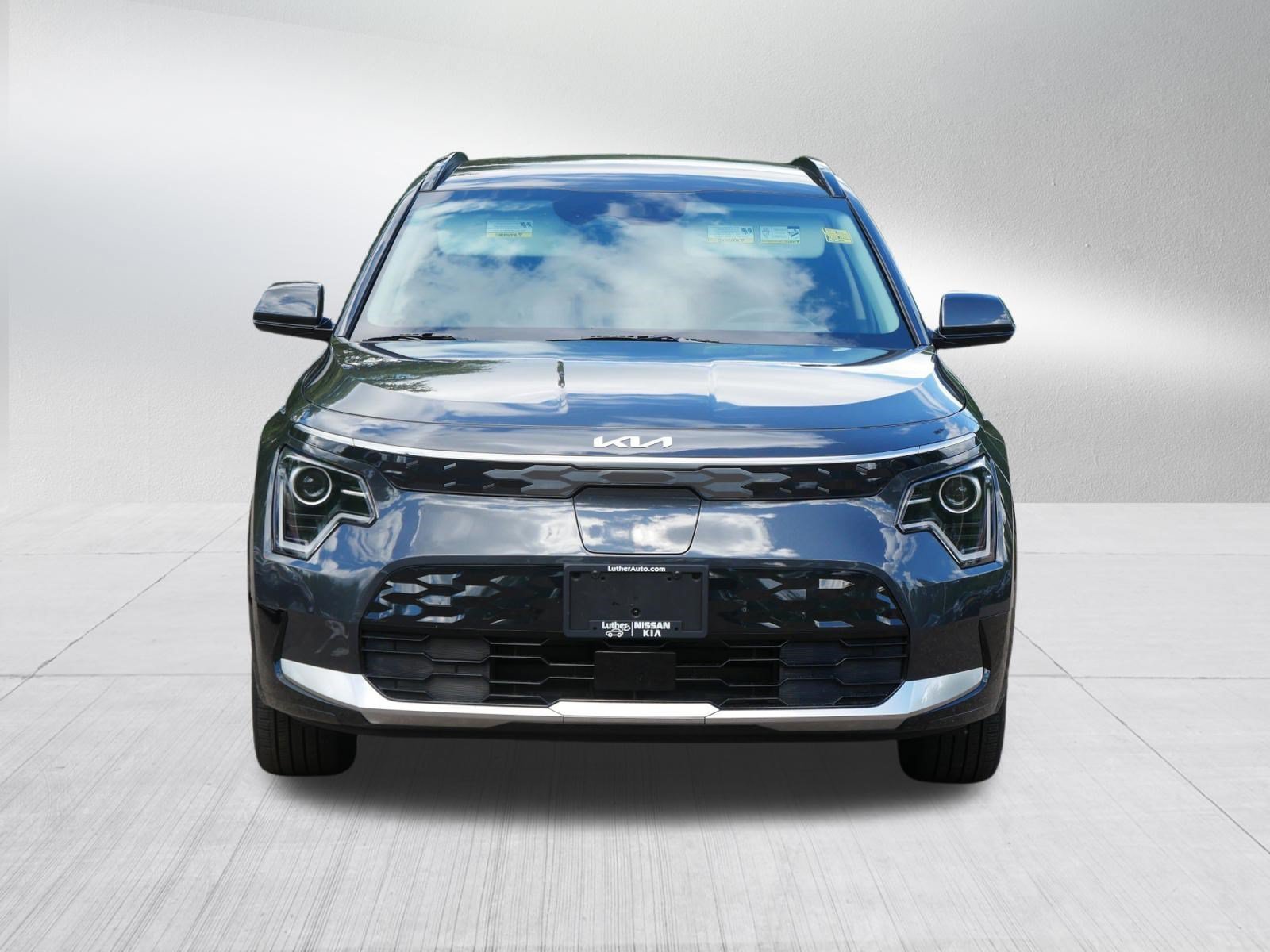 Used 2024 Kia Niro Wind with VIN KNDCR3L18R5089602 for sale in Inver Grove Heights, MN