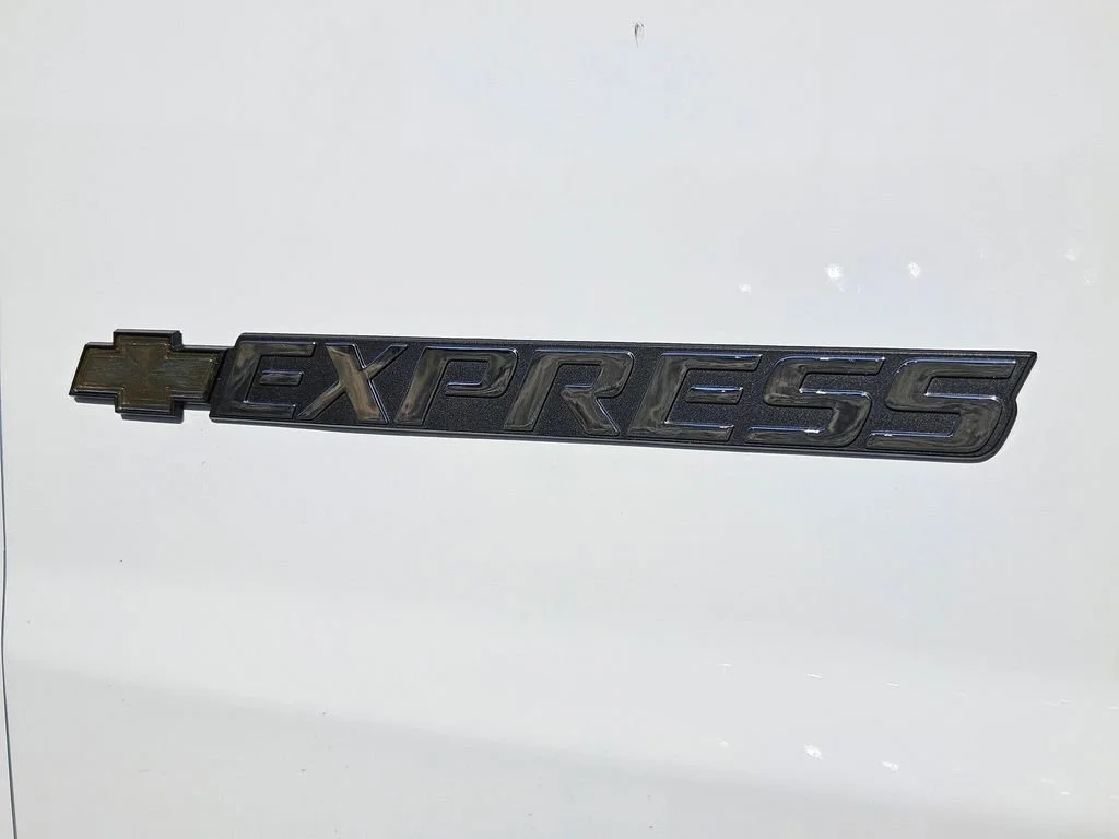 2025 Chevrolet Express Cargo Work Van - Photo 32
