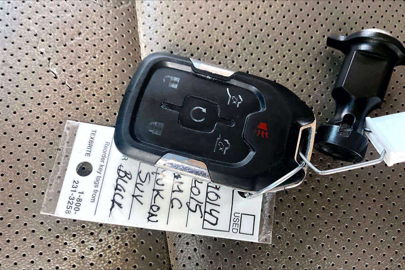 Used 2015 Iridium Metallic GMC SLT image 14