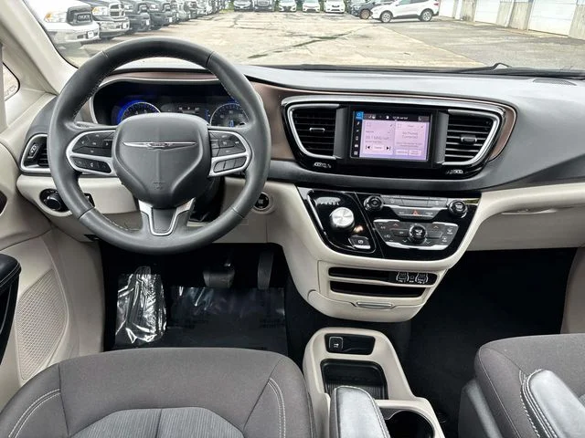 Used 2023 Gray Chrysler LX image 16