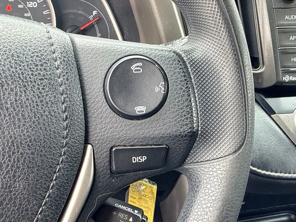 Used 2015 Gray Toyota XLE image 26