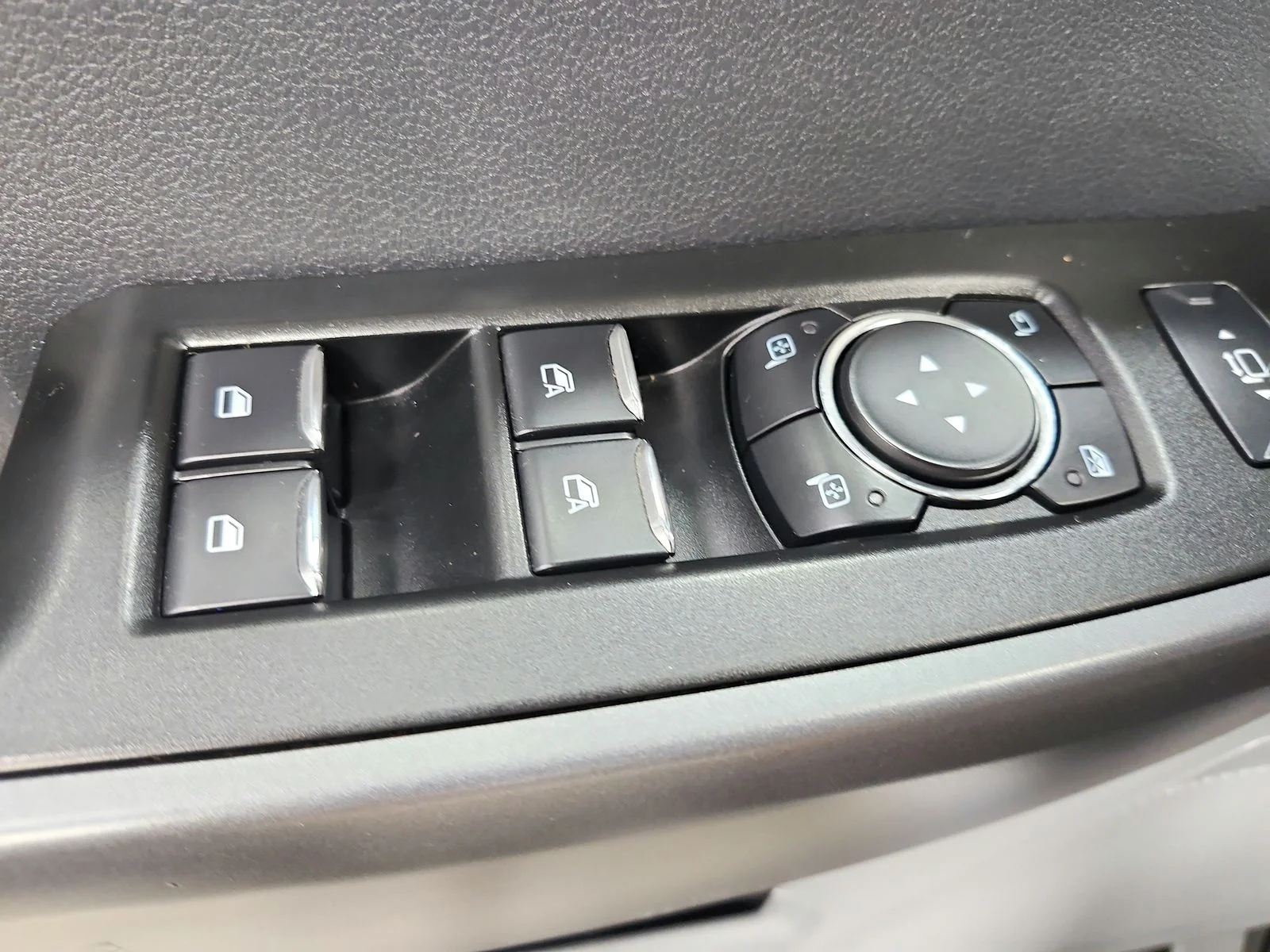 Used 2025 White Ford XLT image 34