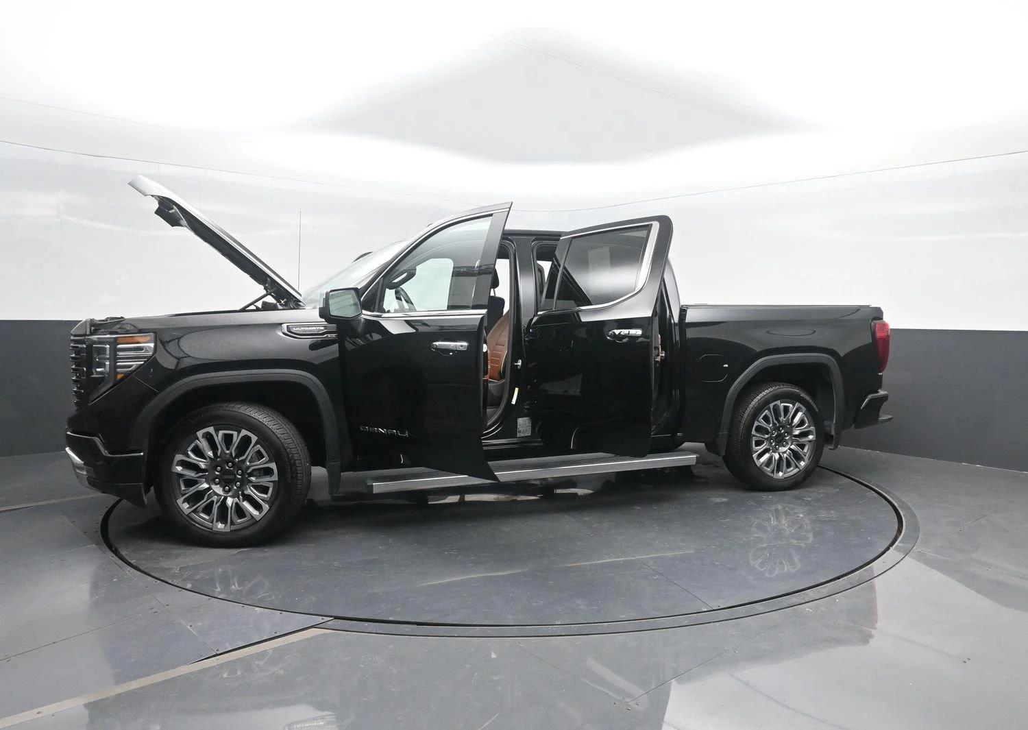Used 2025 Onyx Black GMC Denali Ultimate image 54
