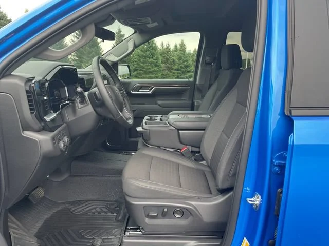 Used 2026 Riptide Blue Metallic Chevrolet RST image 11