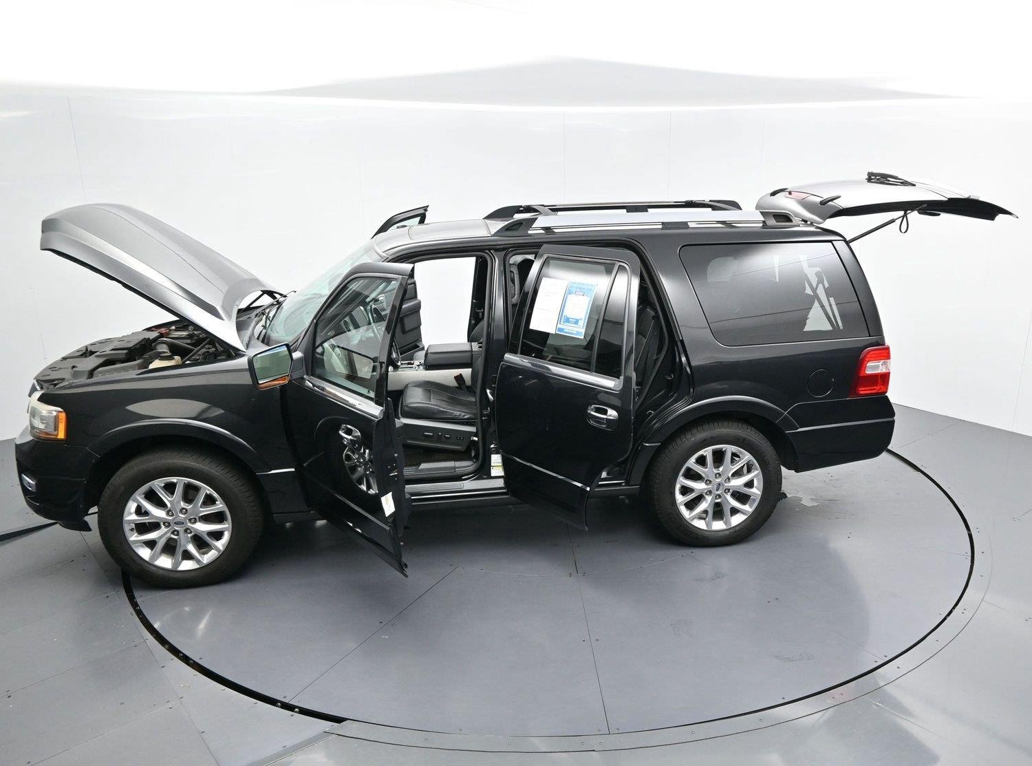 Used 2015 Tuxedo Black Metallic Ford Limited image 50