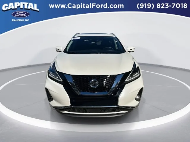 Used 2021 White Nissan Platinum image 3