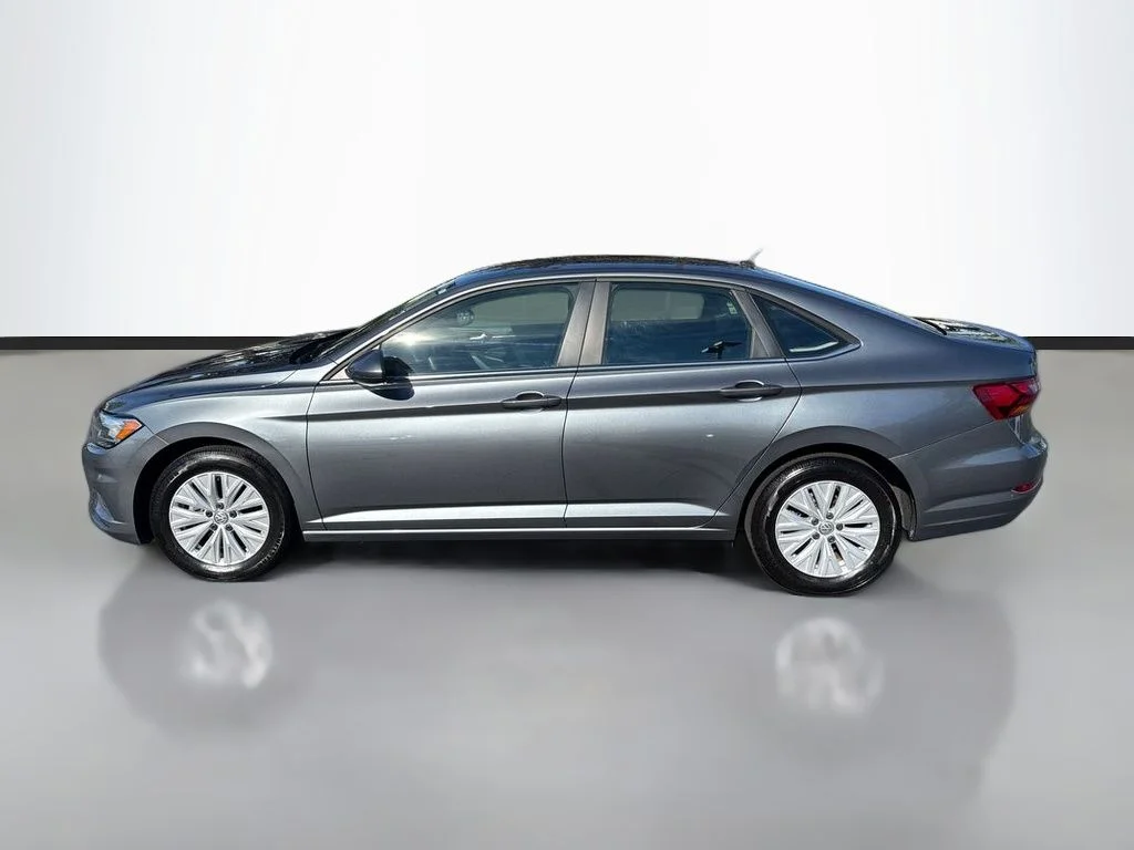 Used 2019 Platinum Gray Metallic Volkswagen 1.4T S image 6