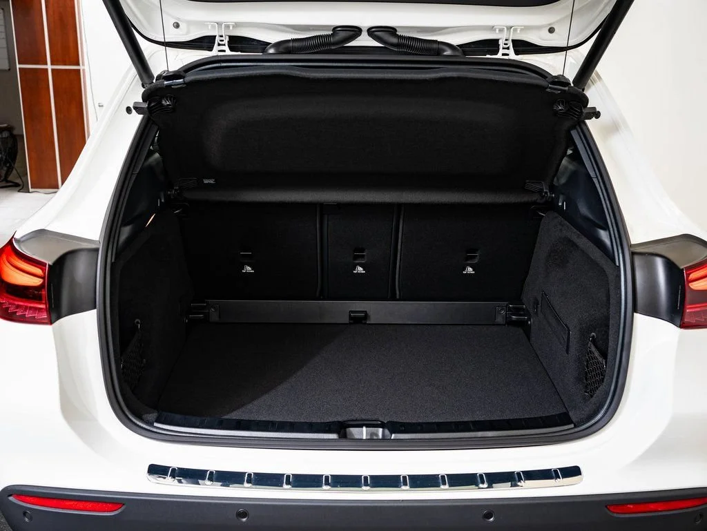 Used 2026 Polar White Mercedes-Benz GLA 250 image 20