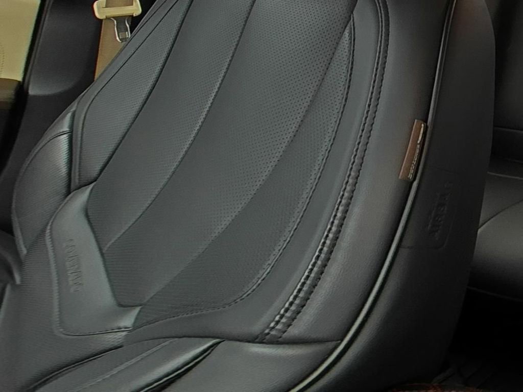 Used 2014 White Toyota Limited image 12